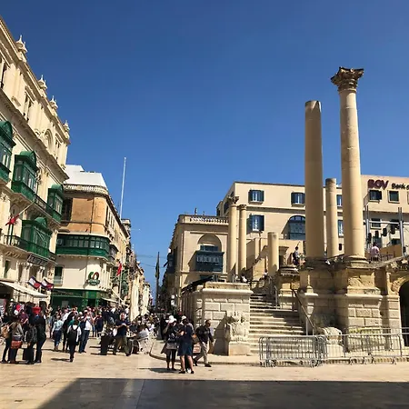 Kaboo בית הארחה Pietà