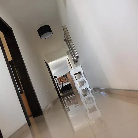 Kaboo בית הארחה