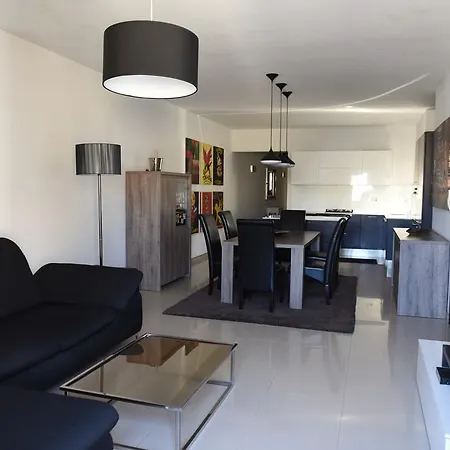 Kaboo בית הארחה Pietà