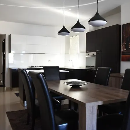 Kaboo בית הארחה Pietà