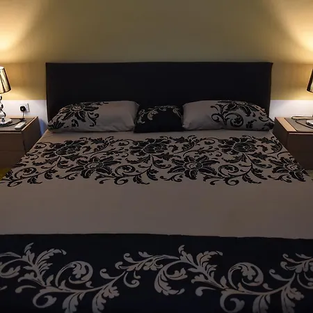 Kaboo Guest house *