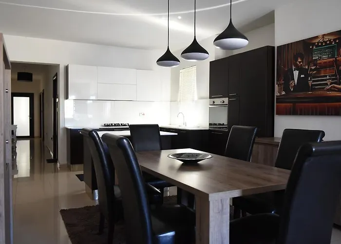 Kaboo 招待所 Pietà